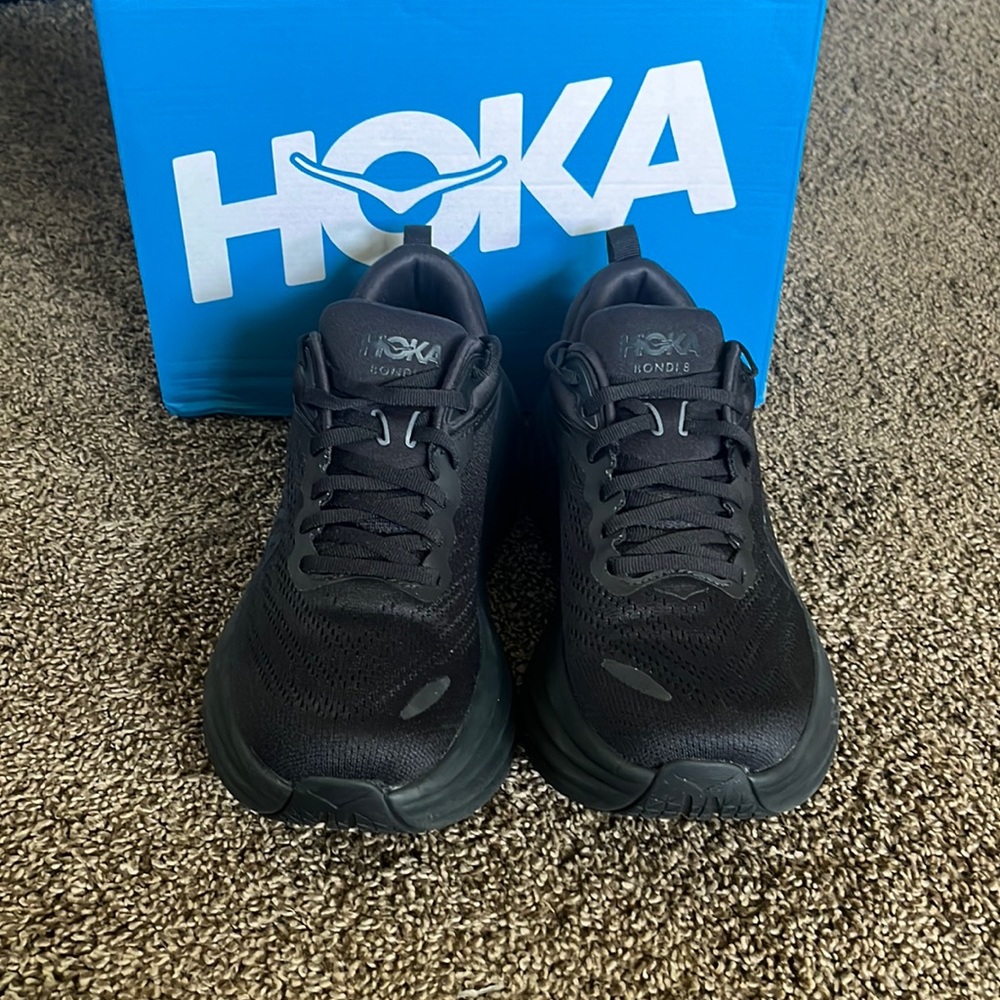 HOKA Bondi 8 Black Size 8.5 B NWOT